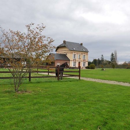 B&B Haras De La Cour Fleury Saint-Michel-de-Livet Экстерьер фото